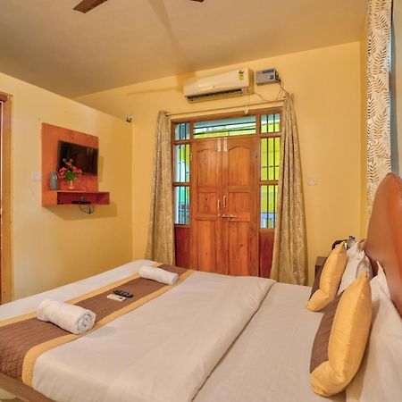 Roseal Beach Front Baga Exterior photo