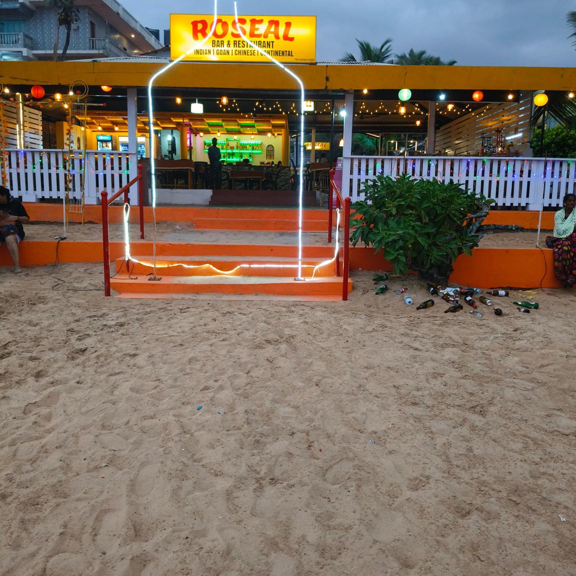 Roseal Beach Front Baga Exterior photo